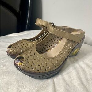J-41 Jambu Journey Women's Wedge Sandal w/Mary Jane Strap Gold Leather